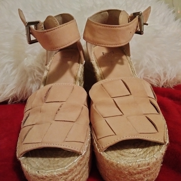 Marc Fisher Platform Espadrille Wedge - Picture 8 of 12
